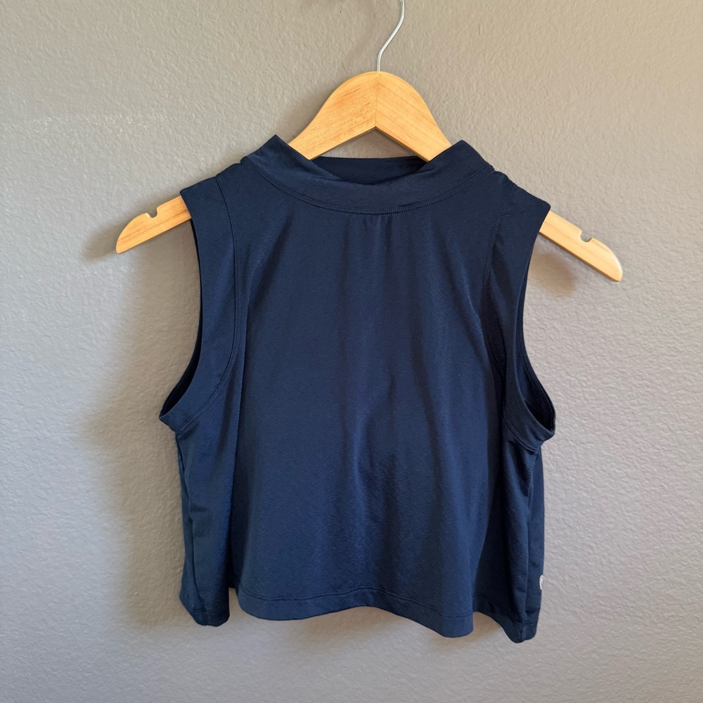 lululemon athletica flow y 2 in 1 cropped tank